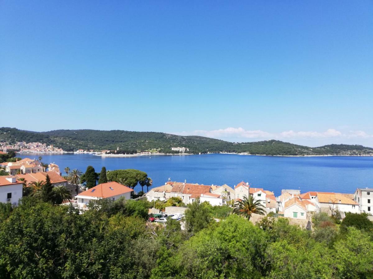 Apartment Pecarevic - A Holiday With A Stunning View Vis Exteriér fotografie