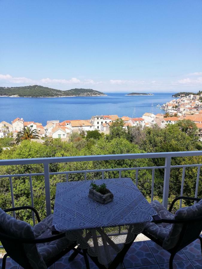 Apartment Pecarevic - A Holiday With A Stunning View Vis Exteriér fotografie